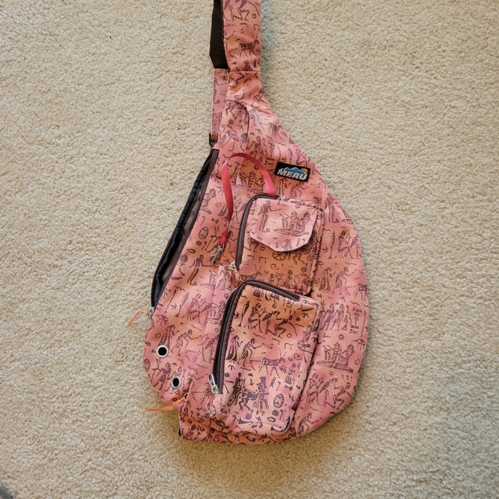 Meru Sling bag